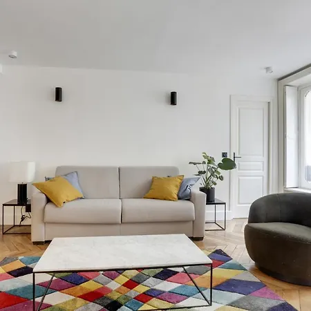 Apartment In The Heart Of In Sentier Paris