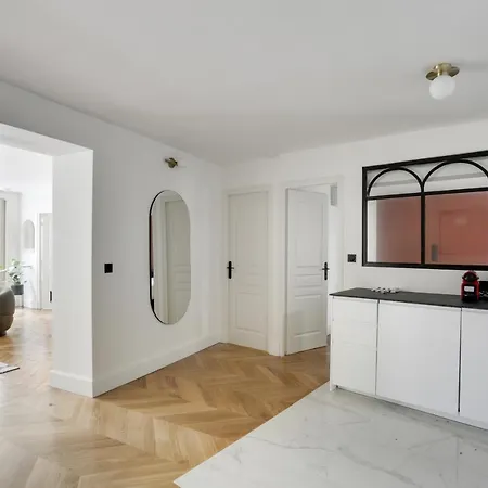 Appartement In The Heart Of In Sentier