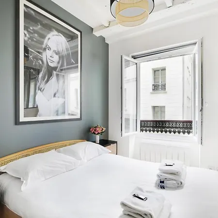 Apartment In The Heart Of In Sentier Paris